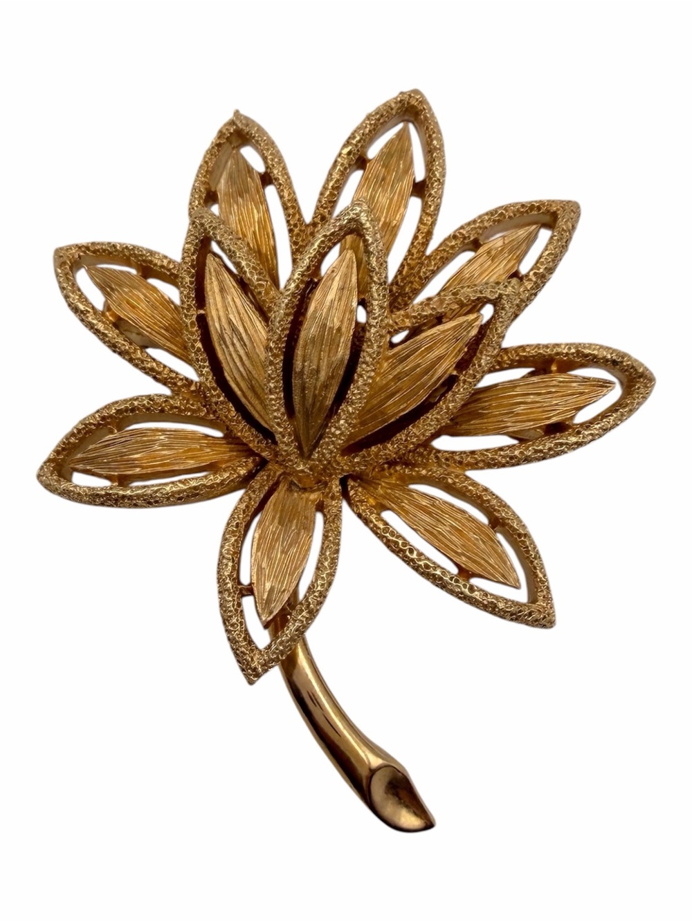 Vintage 1970s Avon Gold Tone Layered Leaf Brooch Openwork Botanical Pin